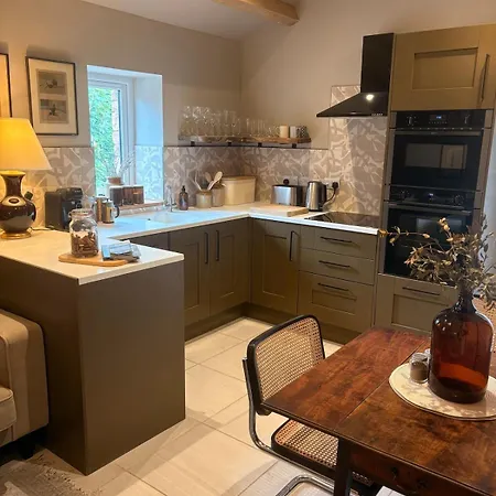 Holly - Village Location, 2miles From Penrith, District Ferienhaus Penrith